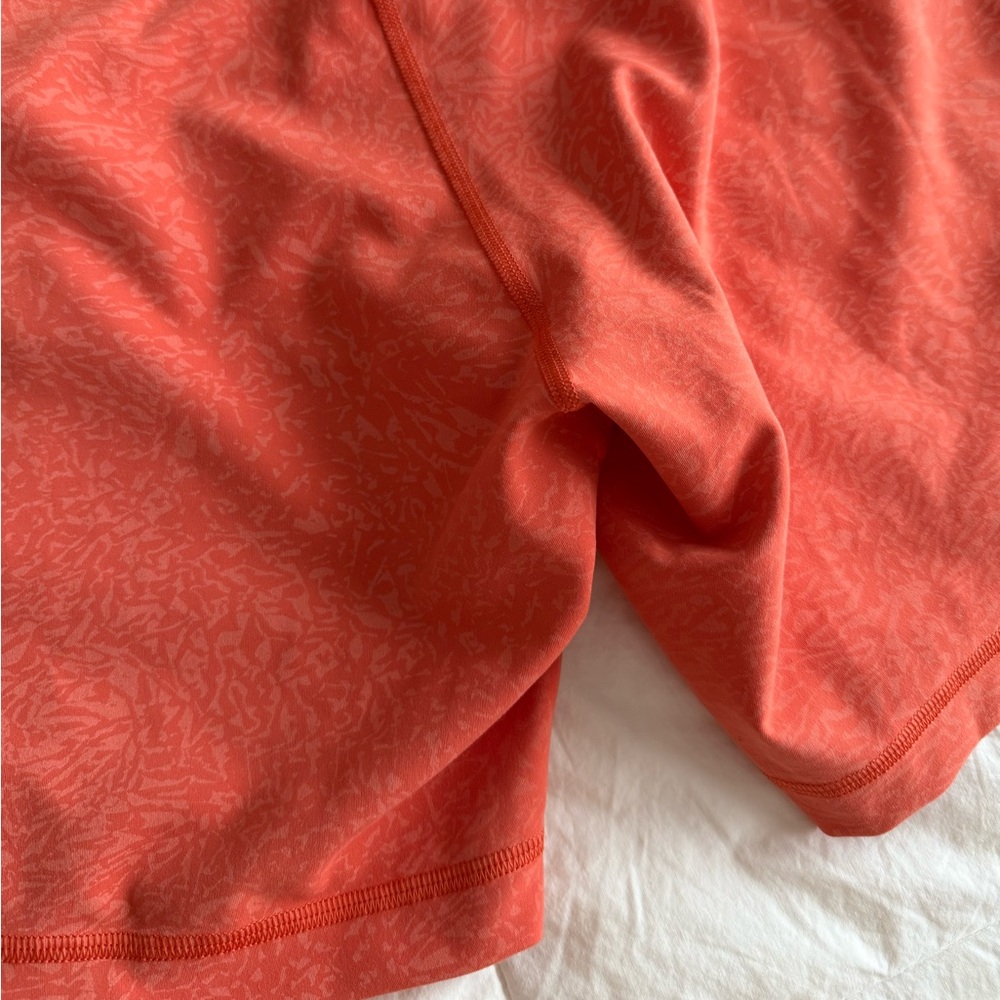 EUC Lululemon Wunder Train HR Shorts 6” Size 10 Crunch Warm Coral Orange - Picture 8 of 9